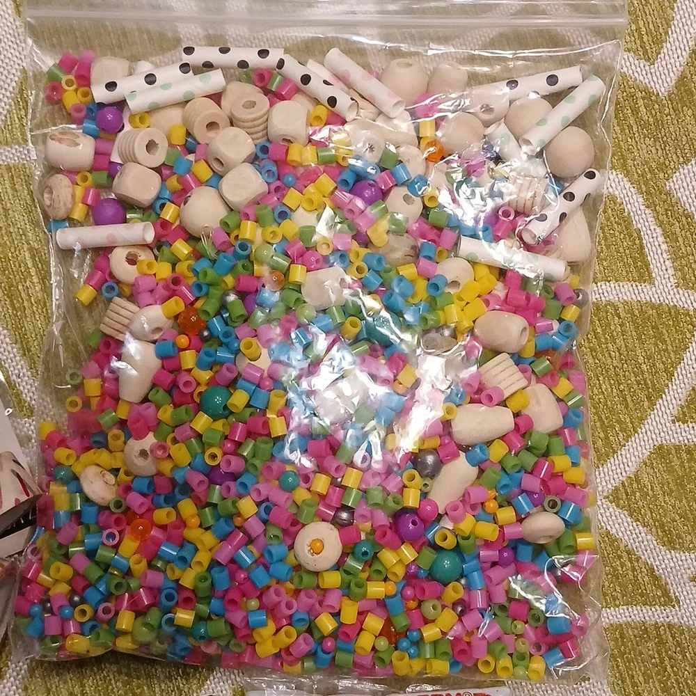 Colorful Bead and Sticker Set for Crafting - Picture 7 of 7